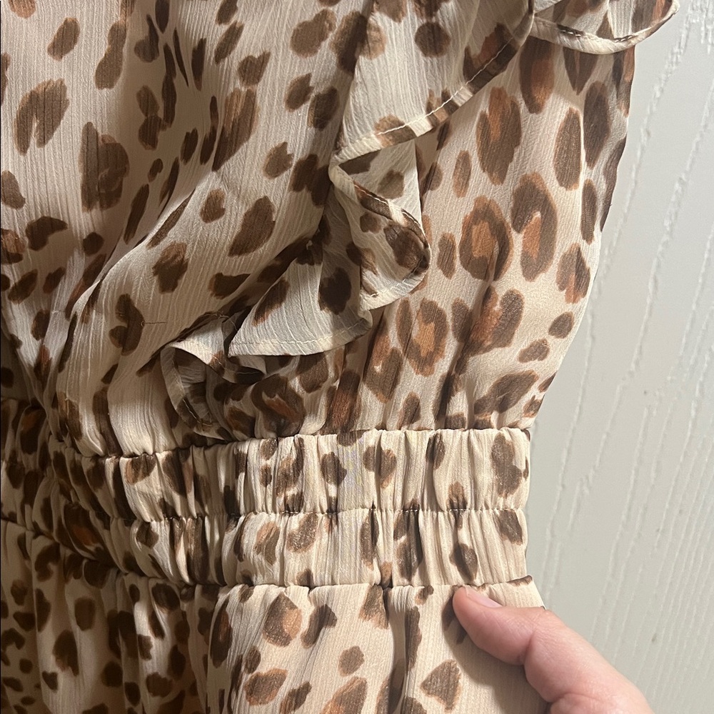 Leopard Print Ruffle Romper - Picture 3 of 5